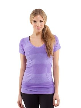 Lululemon Women’s Run: Swiftly Tech V Neck Tee in Power Purple Size 10